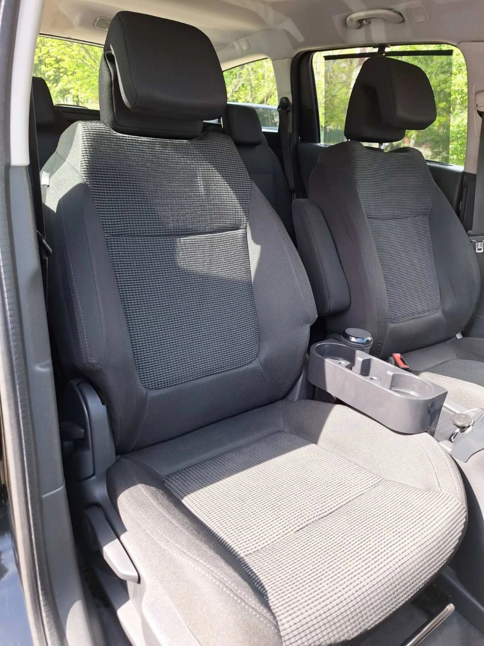 Peugeot 5008 1, 6 бензин 120 к. с, снимка 9 - Автомобили и джипове - 55025608