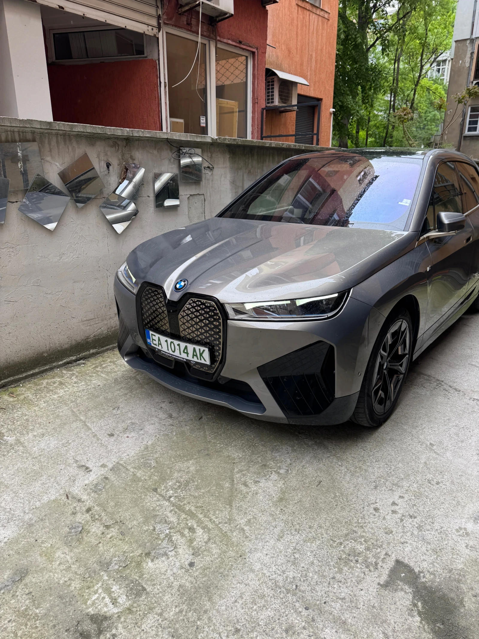 BMW iX M60, снимка 3 - Автомобили и джипове - 55157557