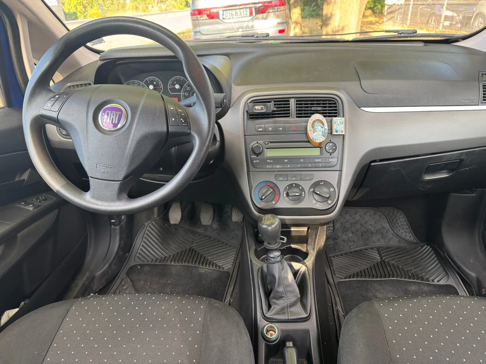 Fiat Punto 1.4, снимка 15 - Автомобили и джипове - 55483331