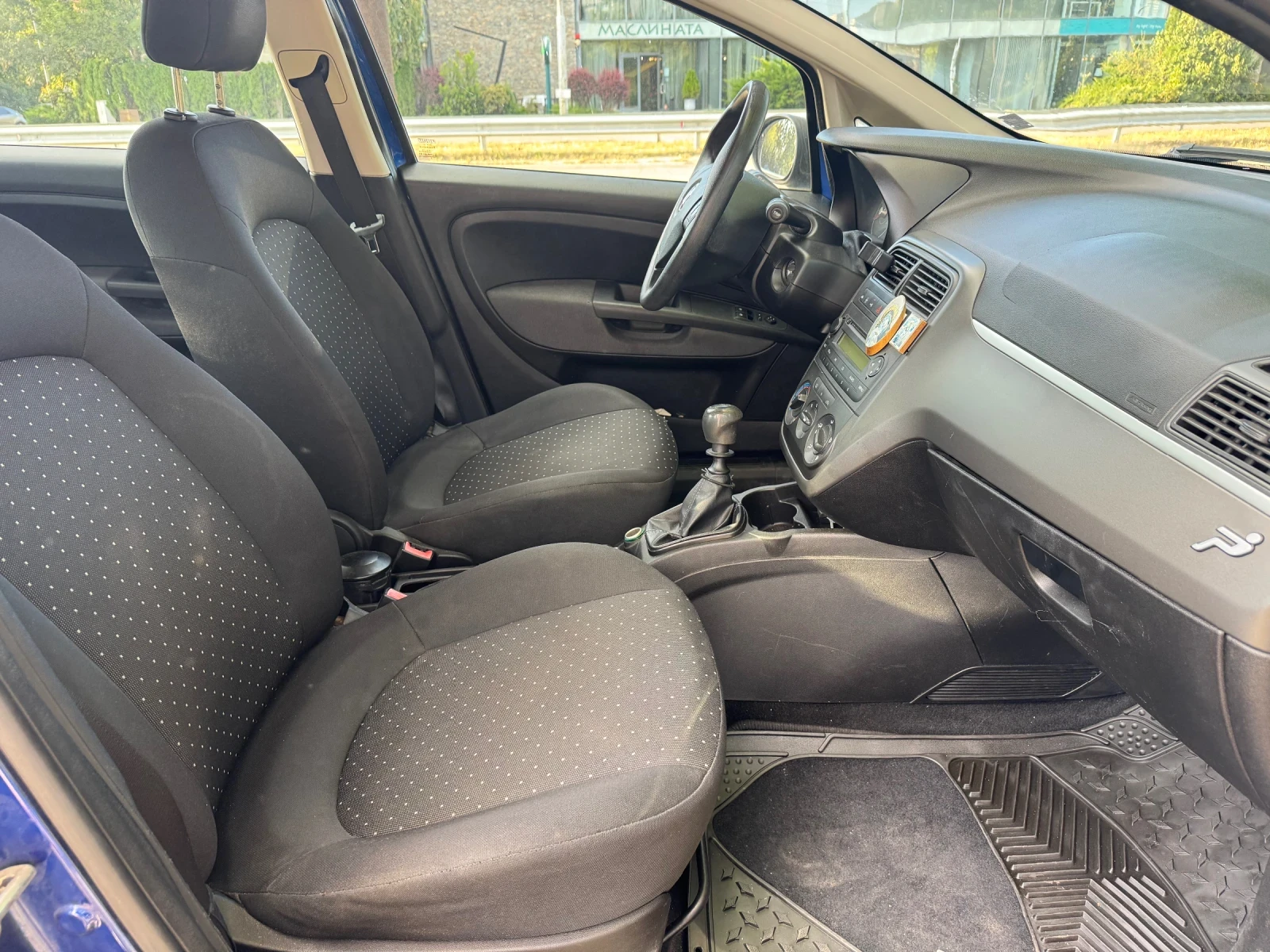 Fiat Punto 1.4, снимка 14 - Автомобили и джипове - 55483331