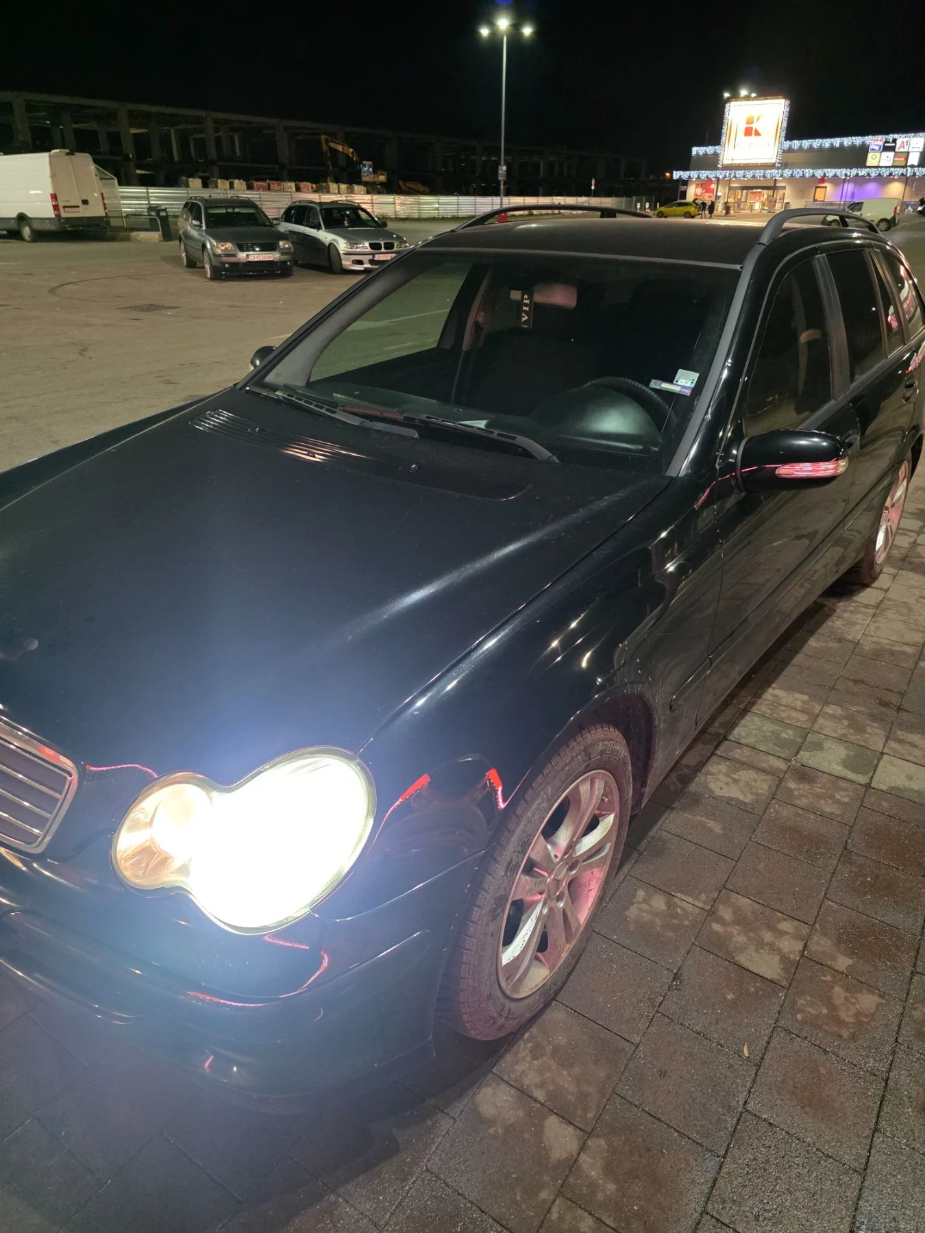 Mercedes-Benz C 200, снимка 2 - Автомобили и джипове - 55999541