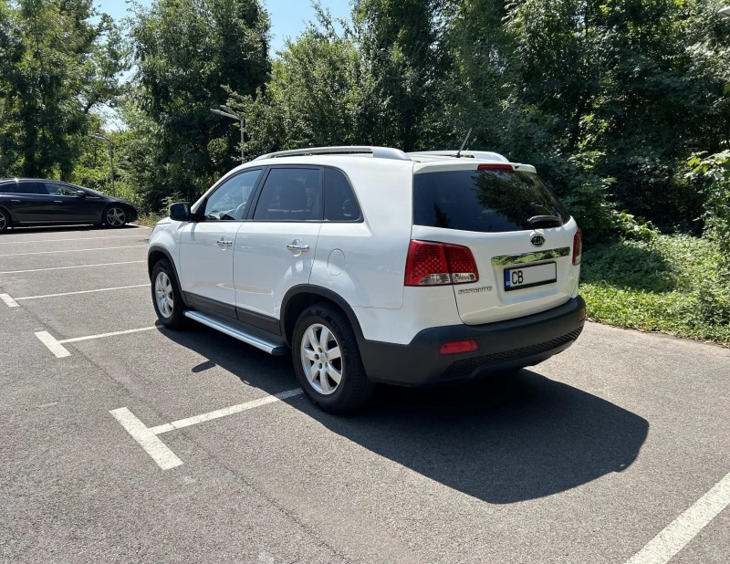 Kia Sorento 2.4i - LPG, снимка 7 - Автомобили и джипове - 47305424