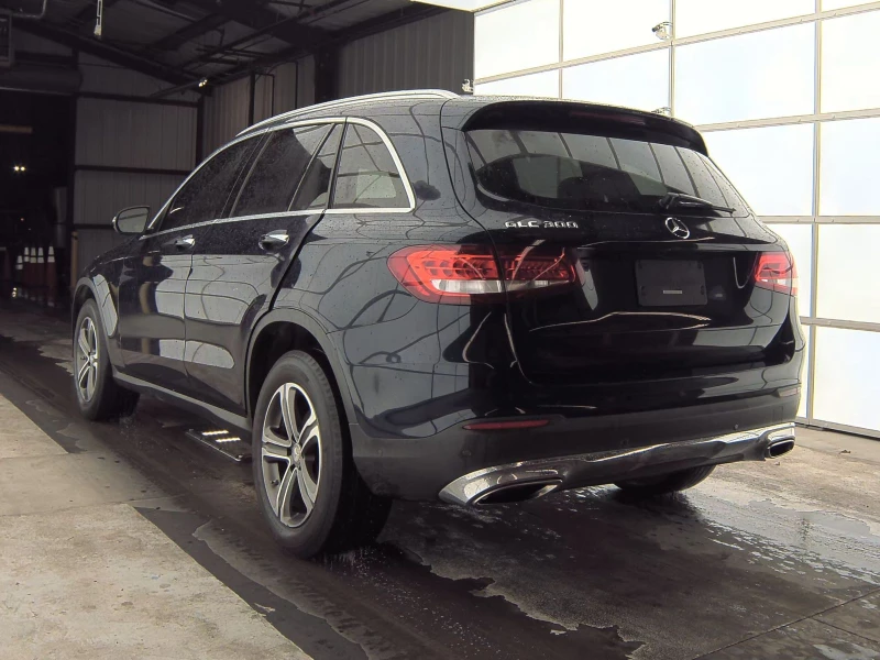 Mercedes-Benz GLC 300 KEYLESS/NAVI/LANE ASSIST/ПОДГРЕВ/КАМЕРА, снимка 6 - Автомобили и джипове - 48463128