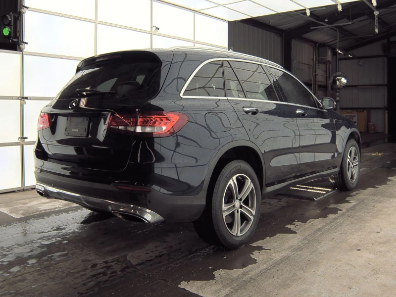 Mercedes-Benz GLC 300 KEYLESS/NAVI/LANE ASSIST/ПОДГРЕВ/КАМЕРА, снимка 4 - Автомобили и джипове - 48463128