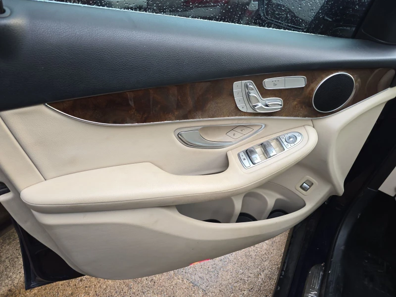 Mercedes-Benz GLC 300 KEYLESS/NAVI/LANE ASSIST/ПОДГРЕВ/КАМЕРА, снимка 7 - Автомобили и джипове - 48463128