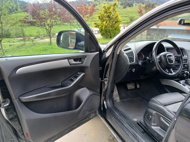 Audi Q5, снимка 8 - Автомобили и джипове - 52516262