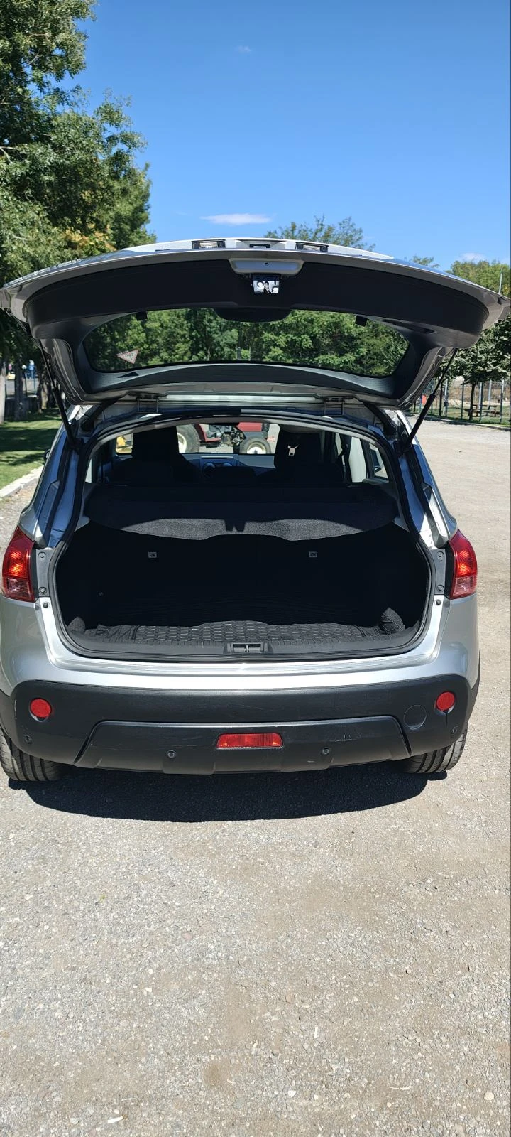 Nissan Qashqai 1.6 | Mobile.bg — изображение 12