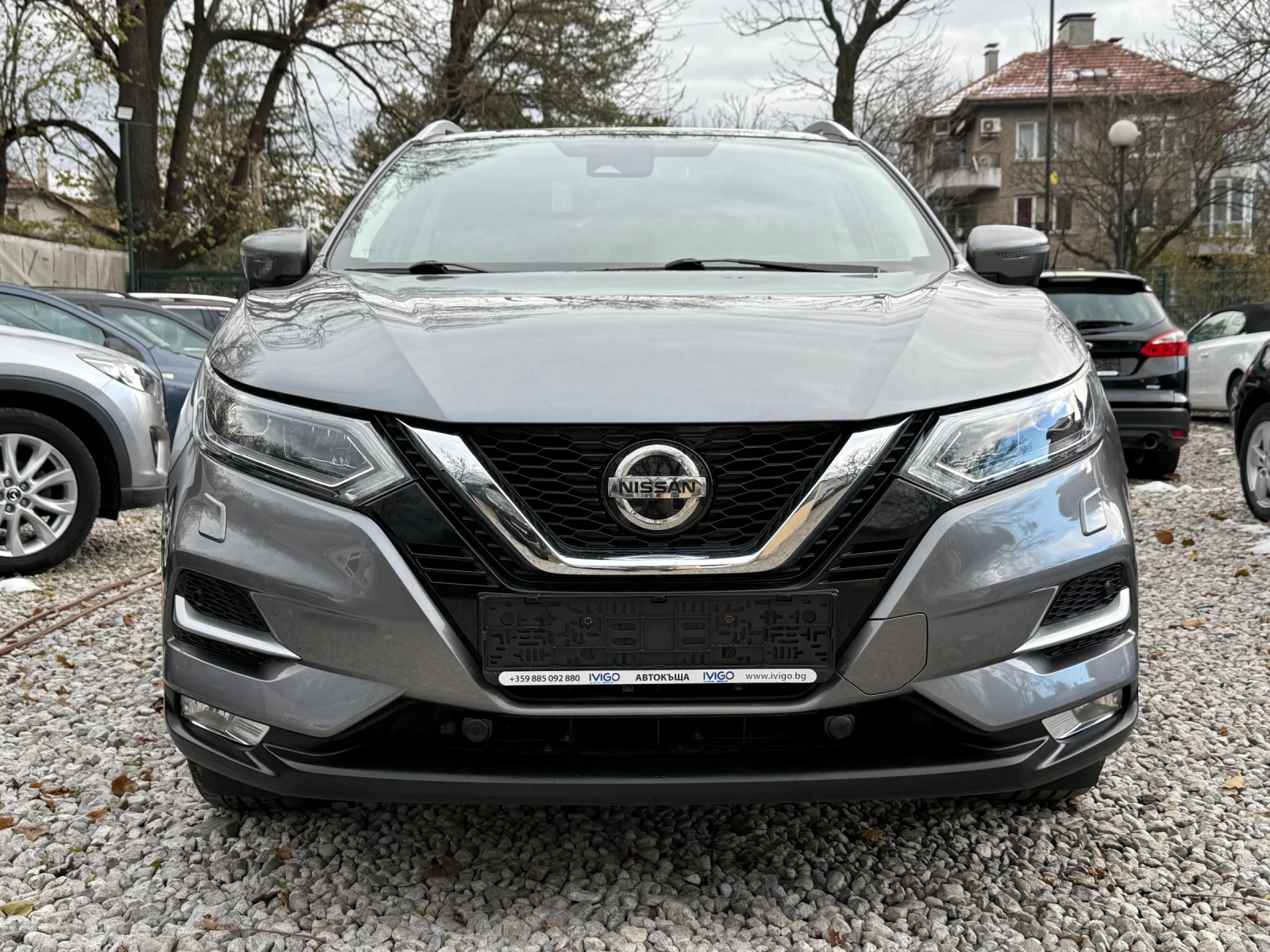 Nissan Qashqai 1.7dCI 4X4 Tekna Plus - СУПЕР СЪСТОЯНИЕ! - EURO6d - изображение 2