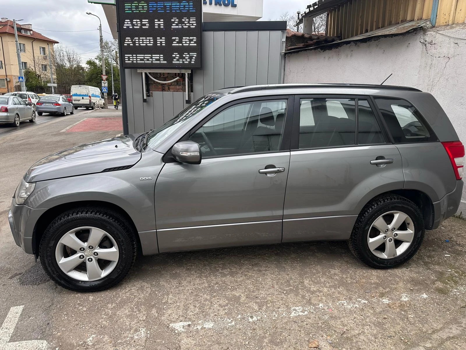 Suzuki Grand vitara 2.0 - изображение 4