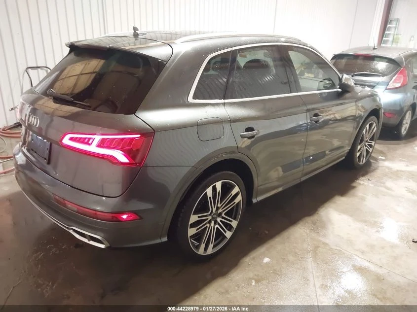 Audi SQ5 3l 3.0T Premium Plus - изображение 4