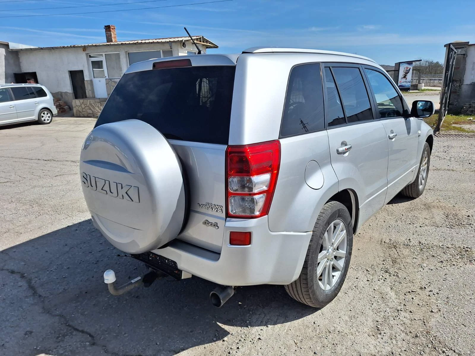 Suzuki Grand vitara 1.9DDIS, снимка 9 - Автомобили и джипове - 53805438