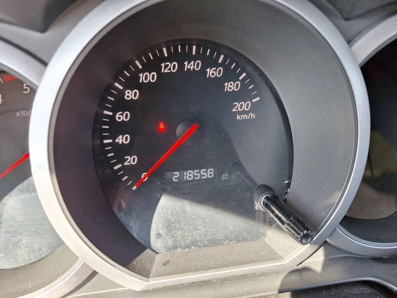 Suzuki Grand vitara 1.9DDIS, снимка 16 - Автомобили и джипове - 53805438