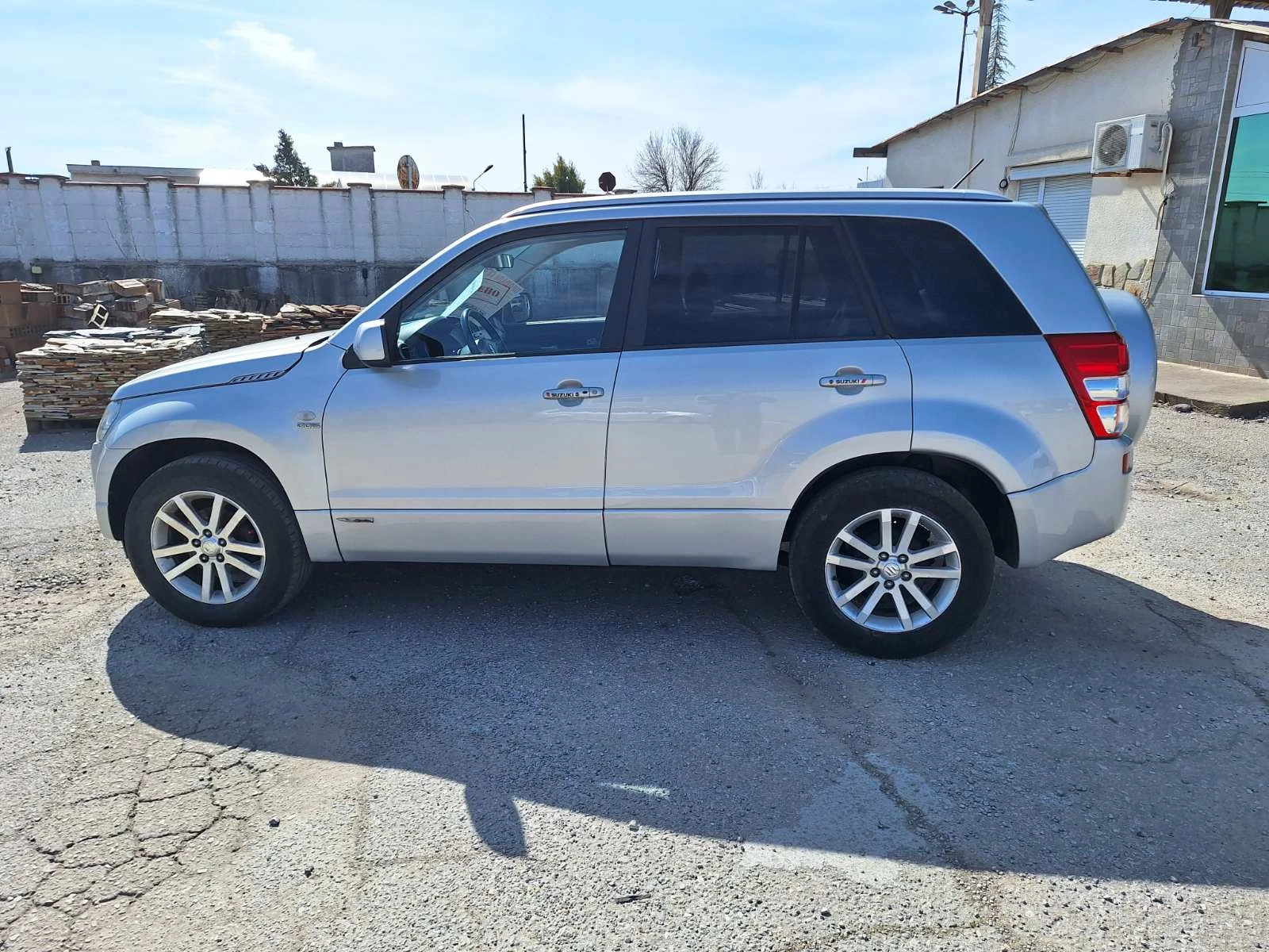 Suzuki Grand vitara 1.9DDIS, снимка 5 - Автомобили и джипове - 53805438