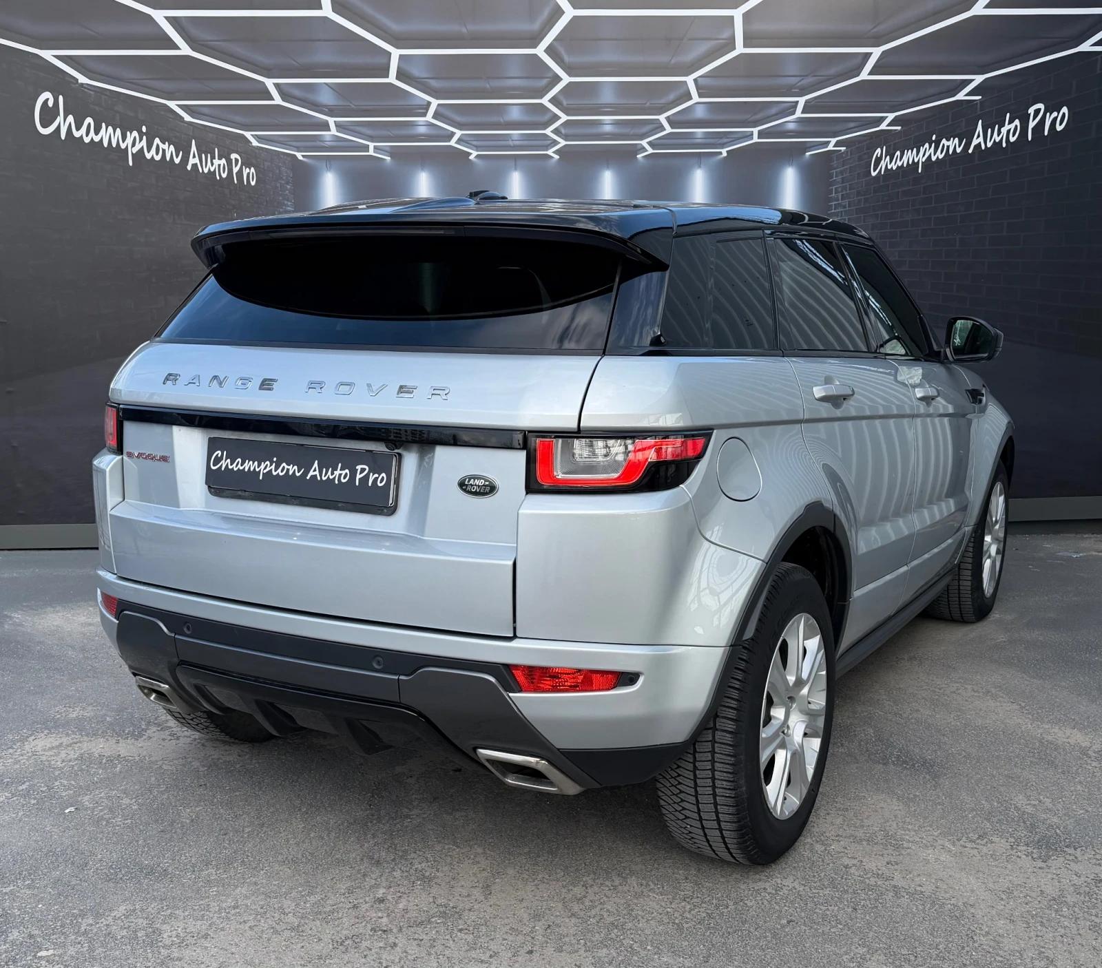 Land Rover Evoque, снимка 6 - Автомобили и джипове - 54042822