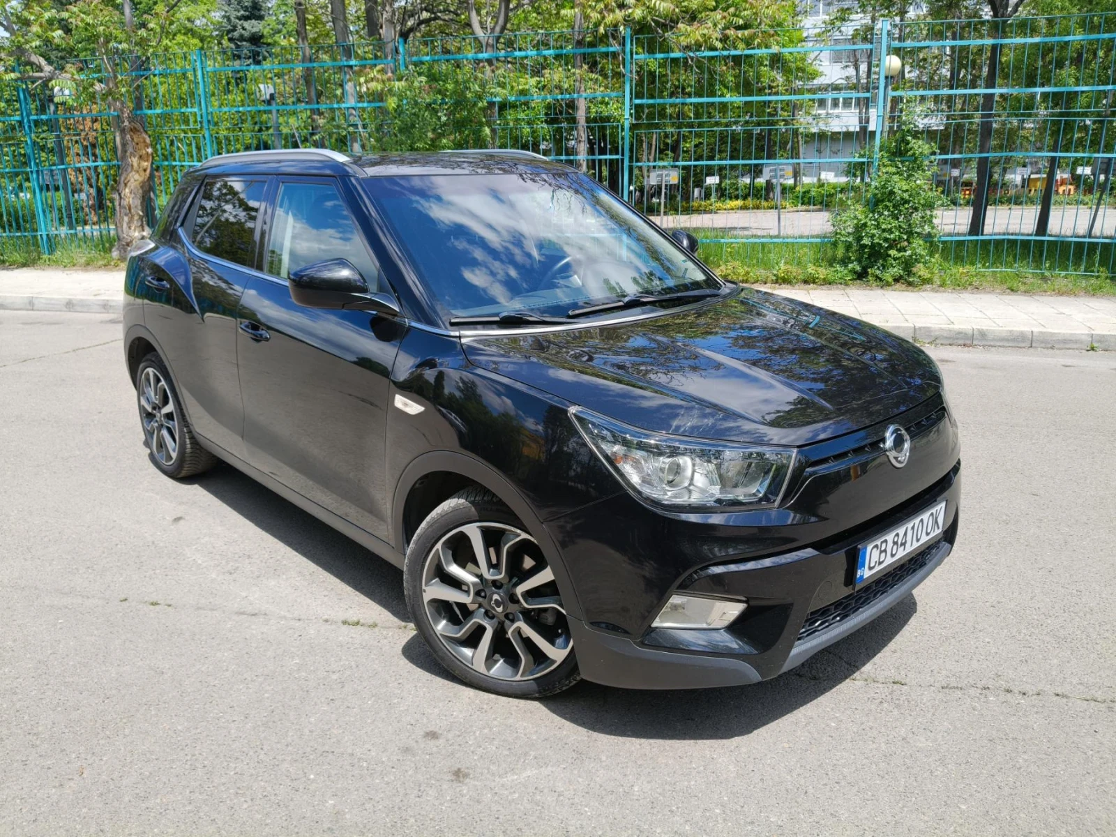 SsangYong Tivoli 1.6 Diesel, снимка 7 - Автомобили и джипове - 54574338