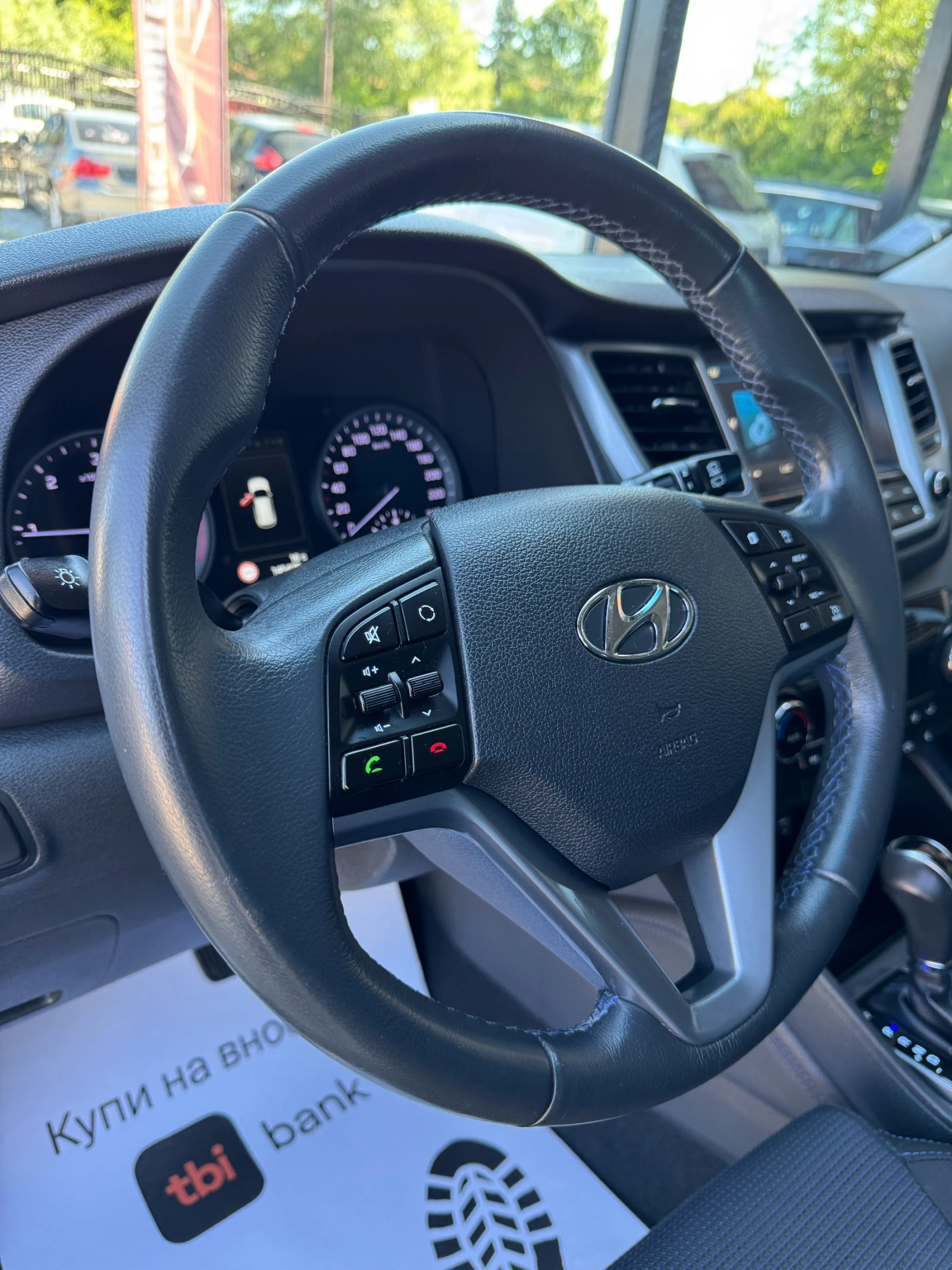 Hyundai Tucson 1.7 CRDI НОВ ВНОС , снимка 10 - Автомобили и джипове - 54909697