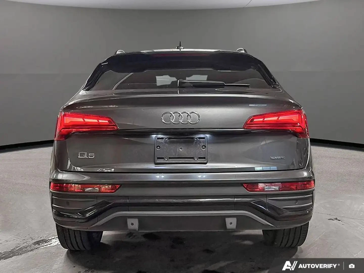 Audi Q5 S LINE PREMIUM ЦЕНА ДО БЪЛГАРИЯ АВТОКРЕДИТ, снимка 5 - Автомобили и джипове - 55616392