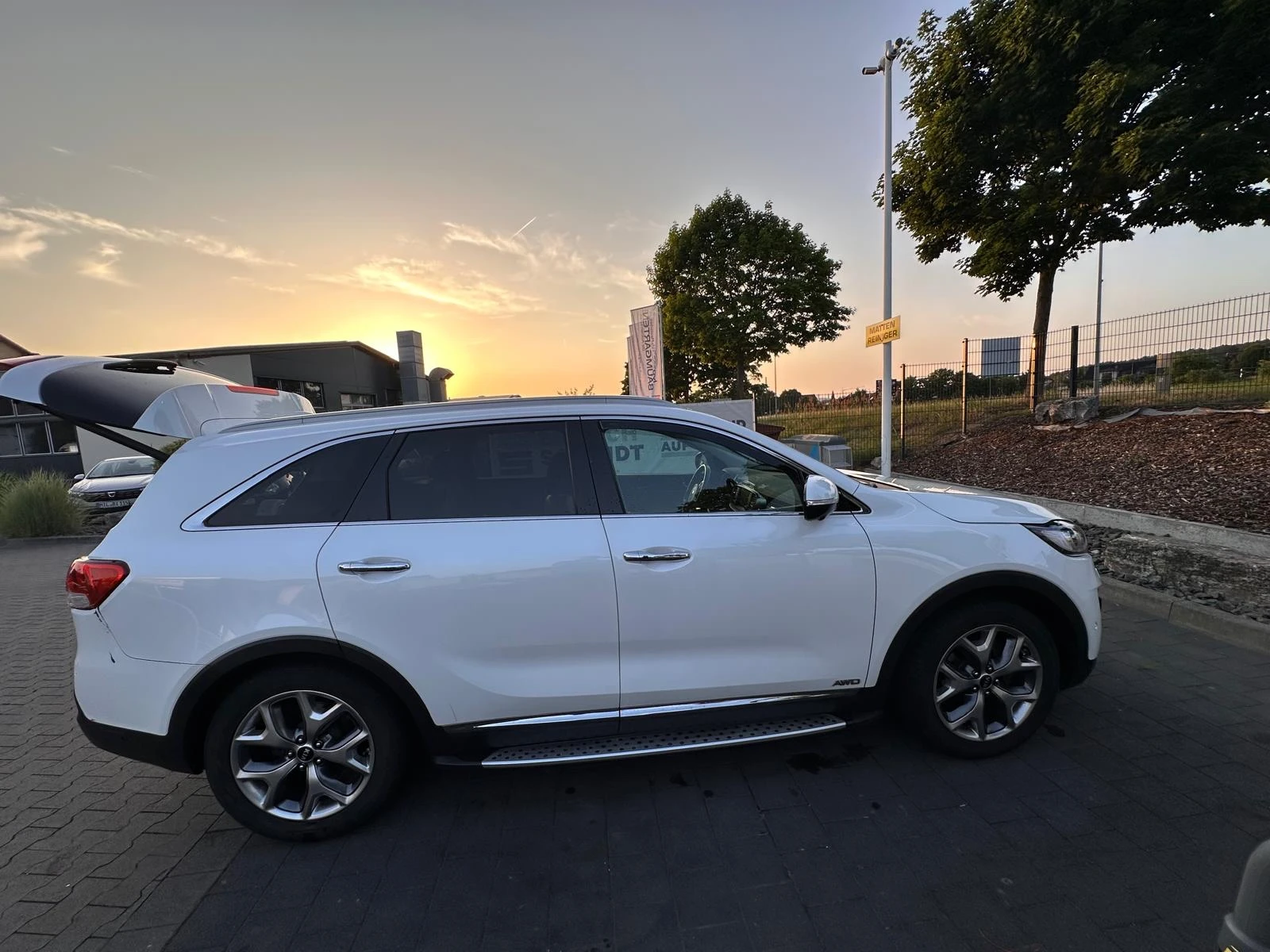 Kia Sorento 2.2 CRDI AWD, снимка 15 - Автомобили и джипове - 56151710