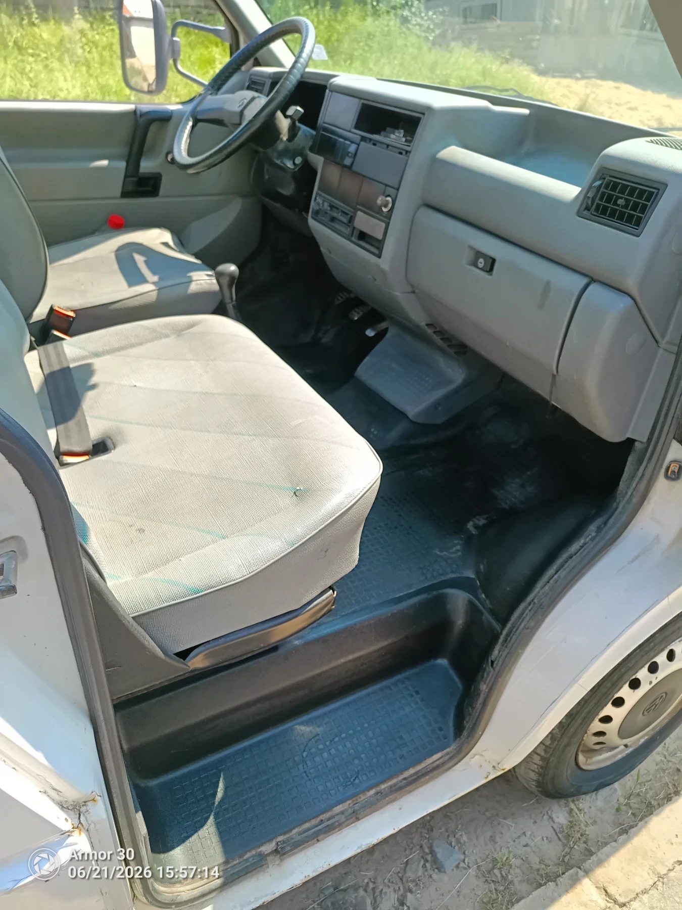 VW Transporter 1.9 dizel, снимка 11 - Бусове и автобуси - 54988500