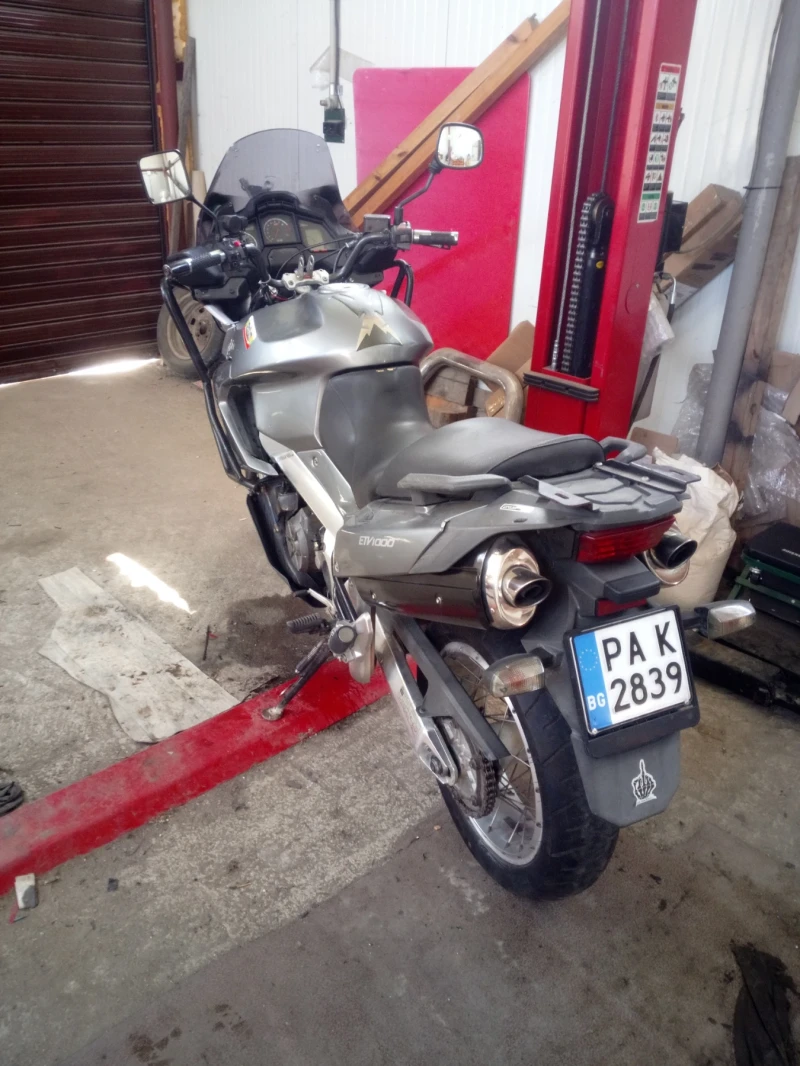 Aprilia Caponord ETV 1000, снимка 2 - Мотоциклети и мототехника - 52515469