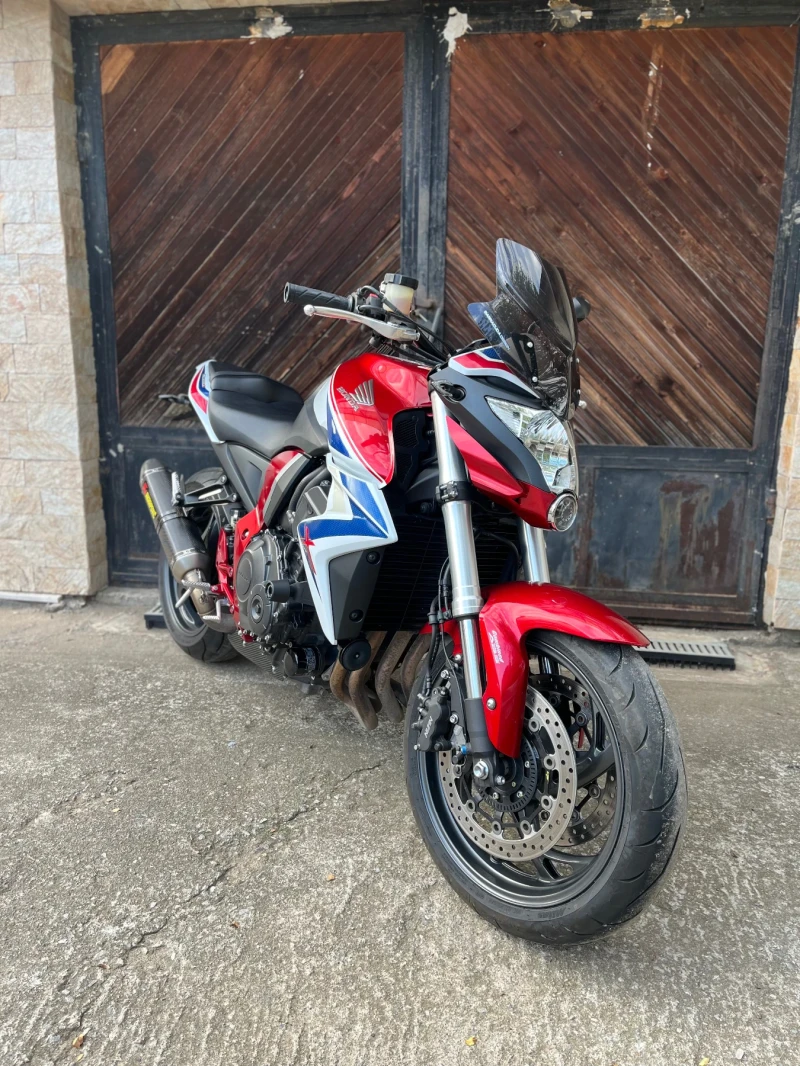 Honda Cb 1000R AKRAPOVIC ABS, снимка 2 - Мотоциклети и мототехника - 51905752