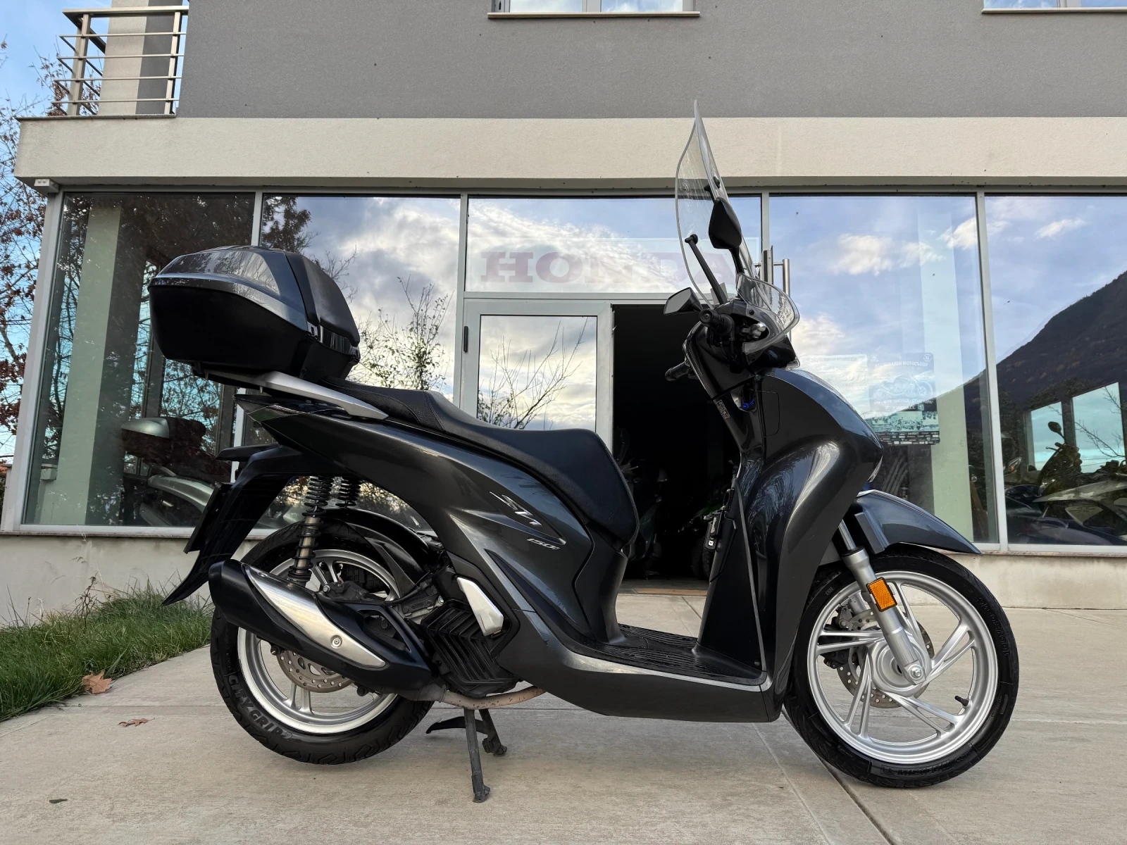 Honda Sh 150  ABS / LED / TC | Mobile.bg   1