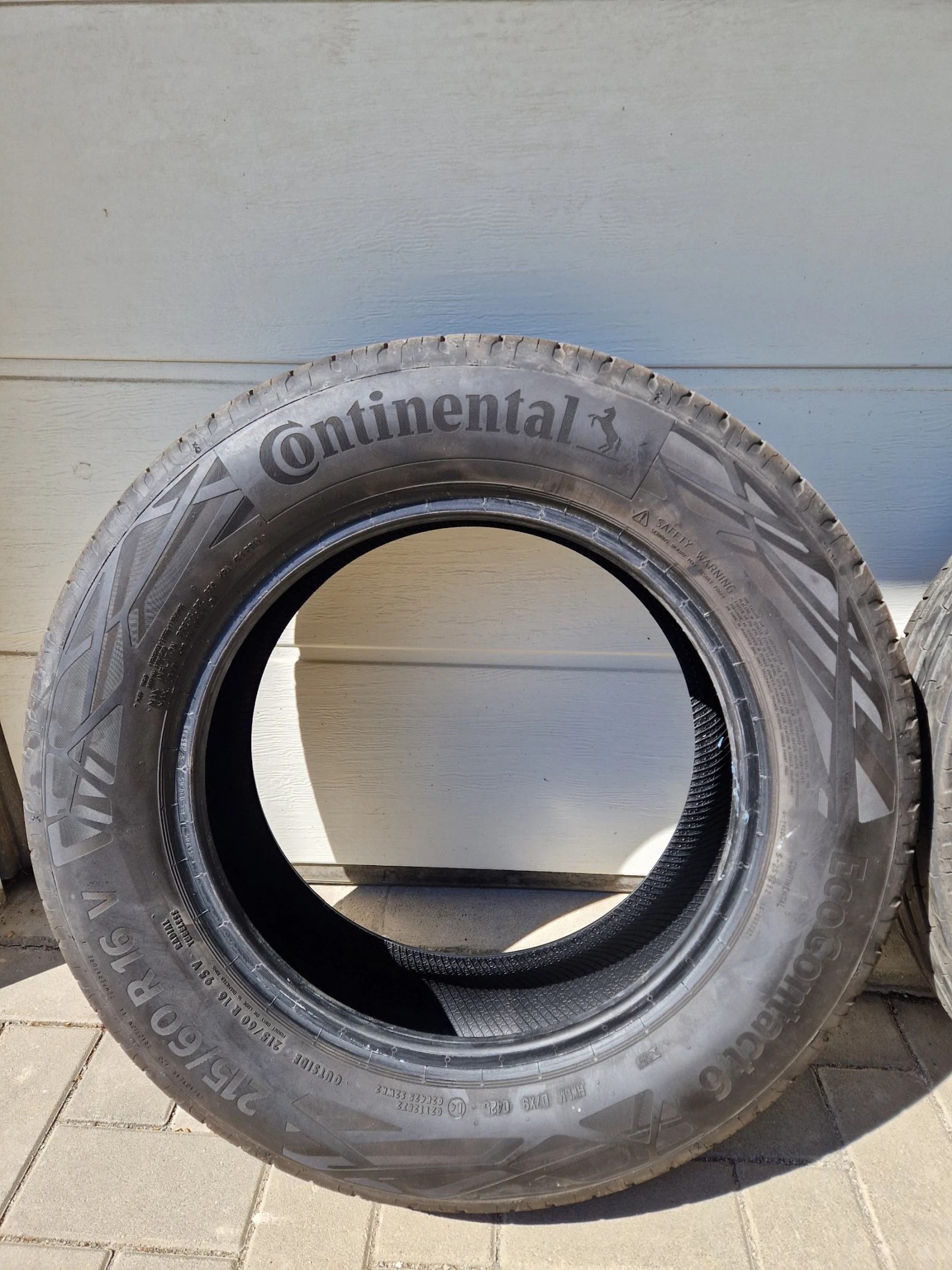 Гуми Летни 215/60R16, снимка 2 - Гуми и джанти - 54244992