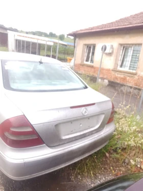 Mercedes-Benz E 270, снимка 2