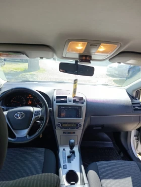 Toyota Avensis 2.2 D, снимка 13