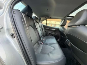 Toyota Camry Hybrid XSE  CARFAX, снимка 17