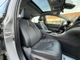 Toyota Camry Hybrid XSE  CARFAX, снимка 16