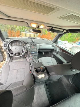 Mercedes-Benz E 230, снимка 11