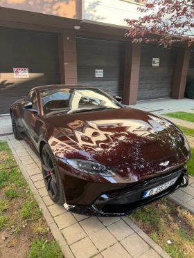 ����� �� �������� �� Aston Martin V8 Vantage