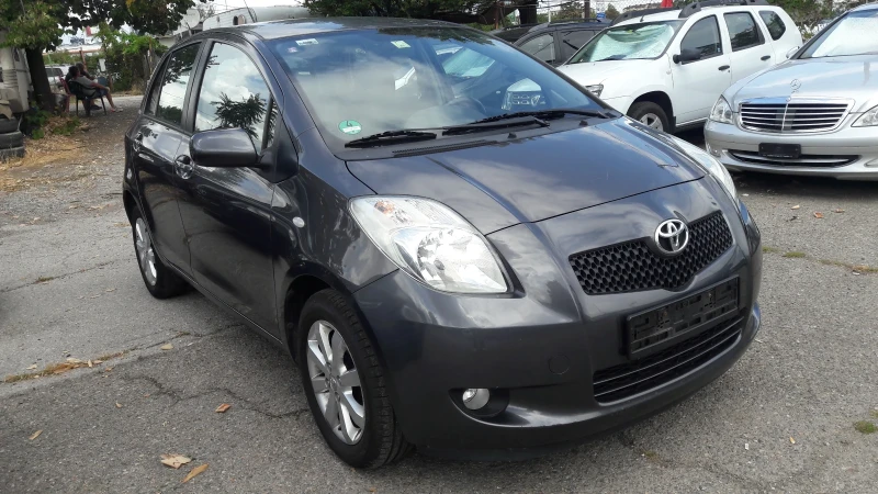 Toyota Yaris  1.3 VVT-i Cool, снимка 3 - Автомобили и джипове - 47073408