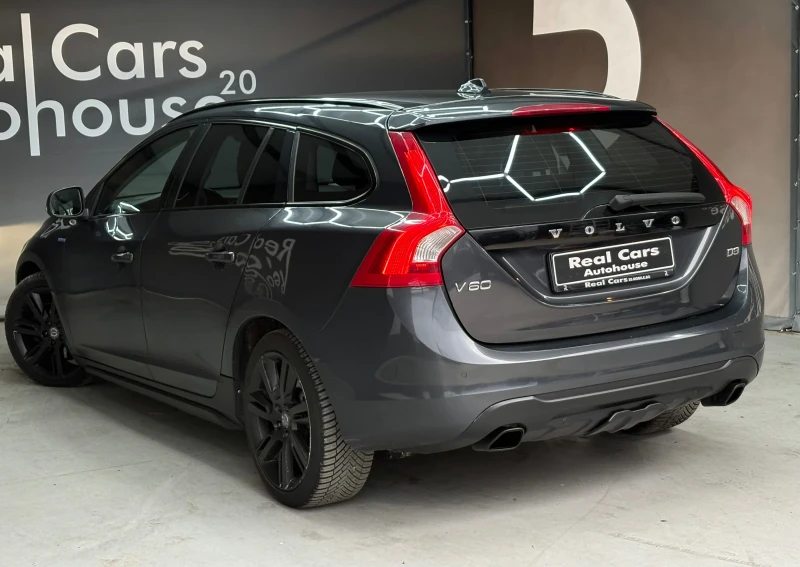 Volvo V60 2.0d, снимка 6 - Автомобили и джипове - 47464225