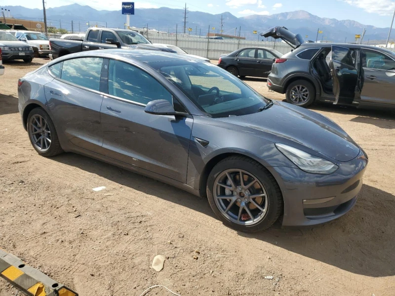 Tesla Model 3, снимка 4 - Автомобили и джипове - 48198359