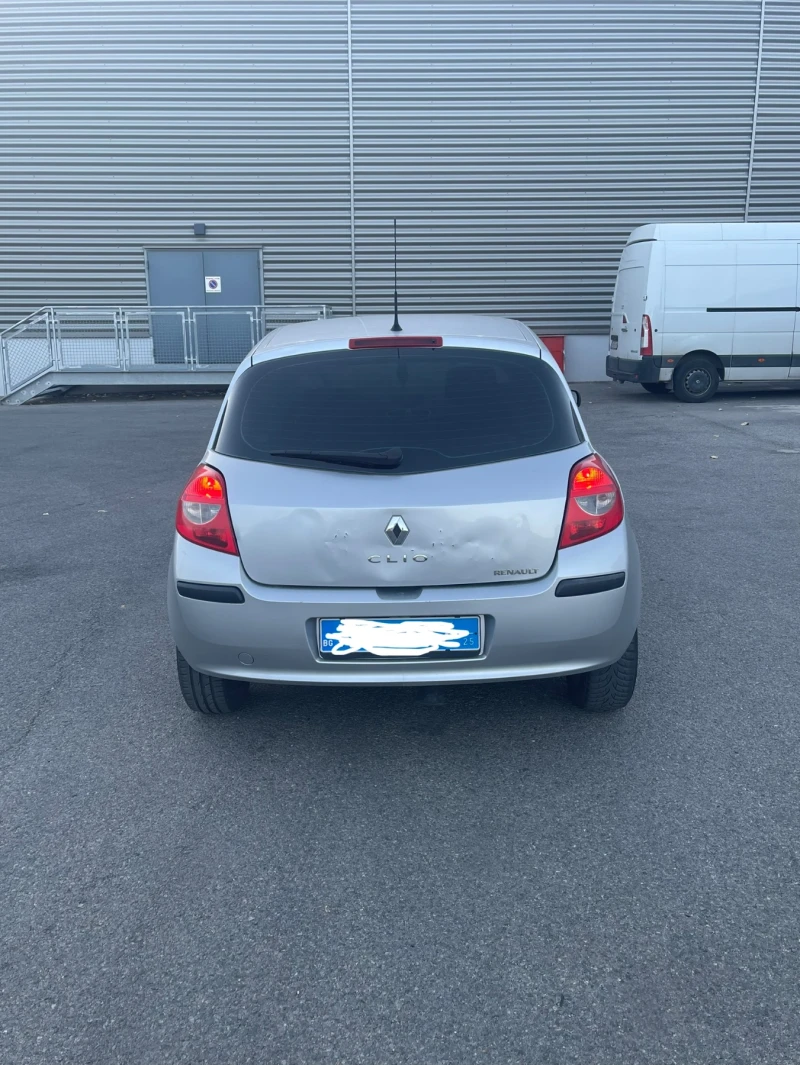 Renault Clio, снимка 5 - Автомобили и джипове - 48390419