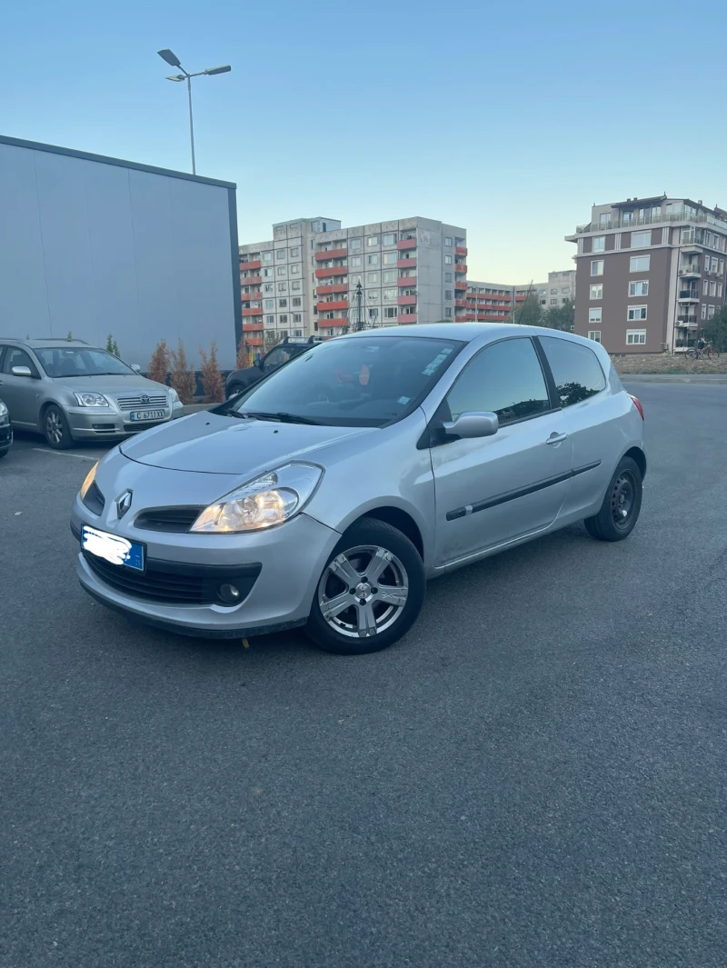 Renault Clio, снимка 1 - Автомобили и джипове - 48390419