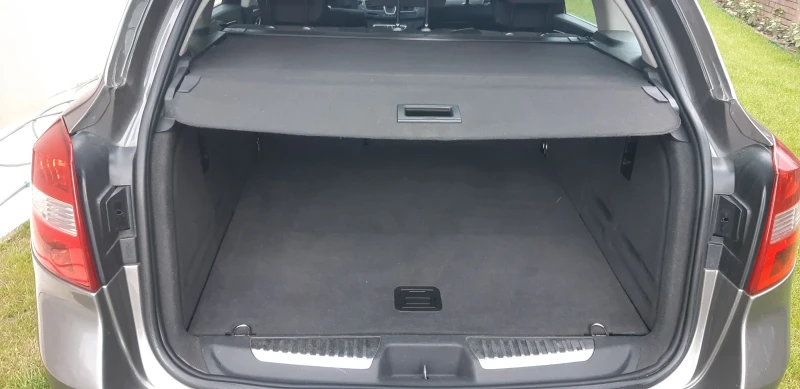 Renault Laguna 2.0 Бензин-140кс, снимка 12 - Автомобили и джипове - 52566646