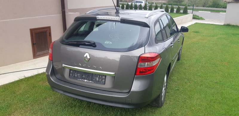 Renault Laguna 2.0 Бензин-140кс, снимка 4 - Автомобили и джипове - 52566646