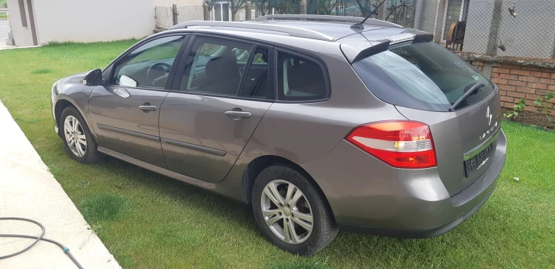 Renault Laguna 2.0 Бензин-140кс, снимка 5 - Автомобили и джипове - 52566646