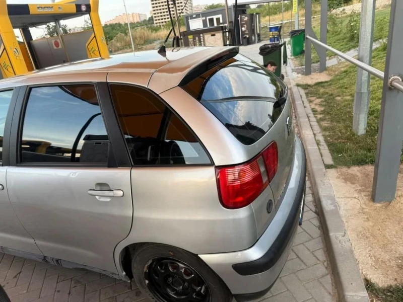 Seat Ibiza, снимка 5 - Автомобили и джипове - 51278648