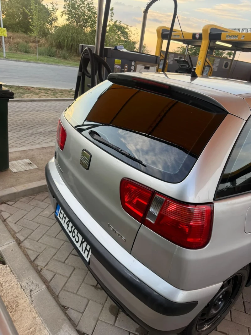 Seat Ibiza, снимка 4 - Автомобили и джипове - 51278648