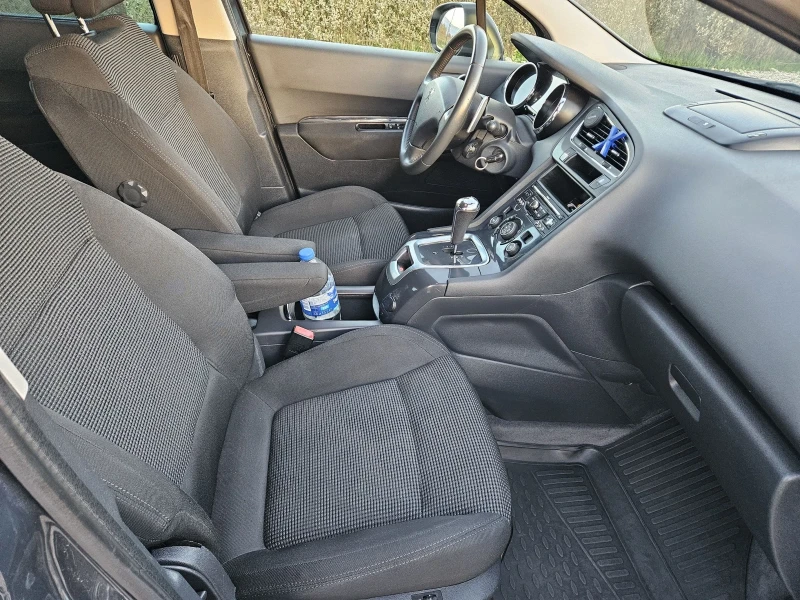 Peugeot 5008 1.6HDI Busines line, снимка 13 - Автомобили и джипове - 52433411