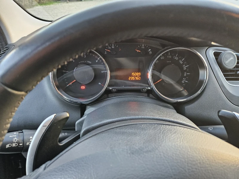 Peugeot 5008 1.6HDI Busines line, снимка 9 - Автомобили и джипове - 52433411