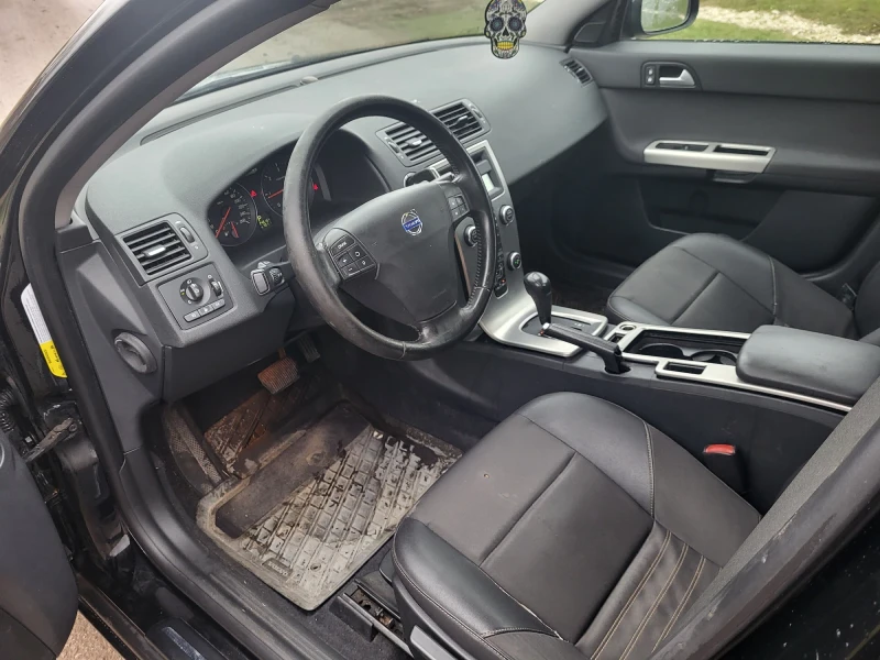 Volvo V50 2.0 HDI Facelift , снимка 7 - Автомобили и джипове - 52877687