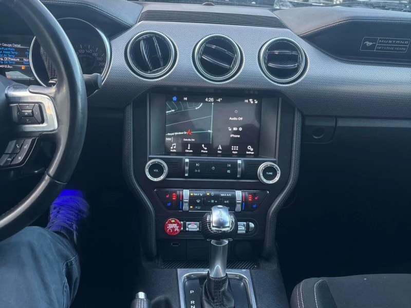 Ford Mustang 2020 GT * CARFAX * БЕЗ ПЪРВОНАЧАЛНА ВНОСКА, снимка 9 - Автомобили и джипове - 53013800