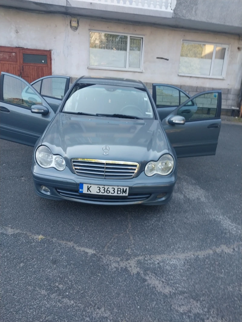 Mercedes-Benz C 200, снимка 9 - Автомобили и джипове - 53051933