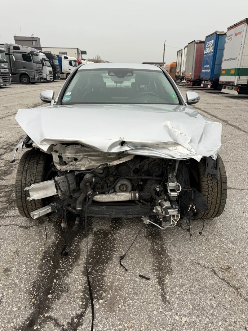 Mercedes-Benz C 220, снимка 4 - Автомобили и джипове - 53064709