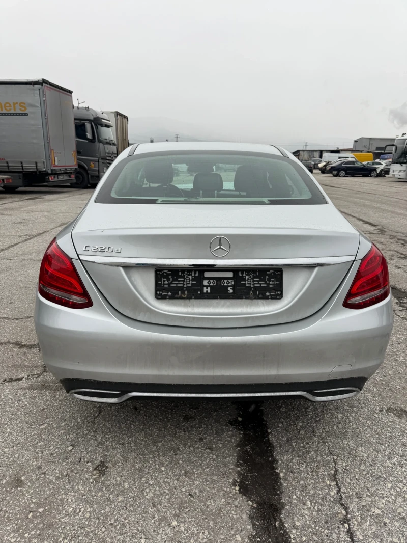 Mercedes-Benz C 220, снимка 7 - Автомобили и джипове - 53064709